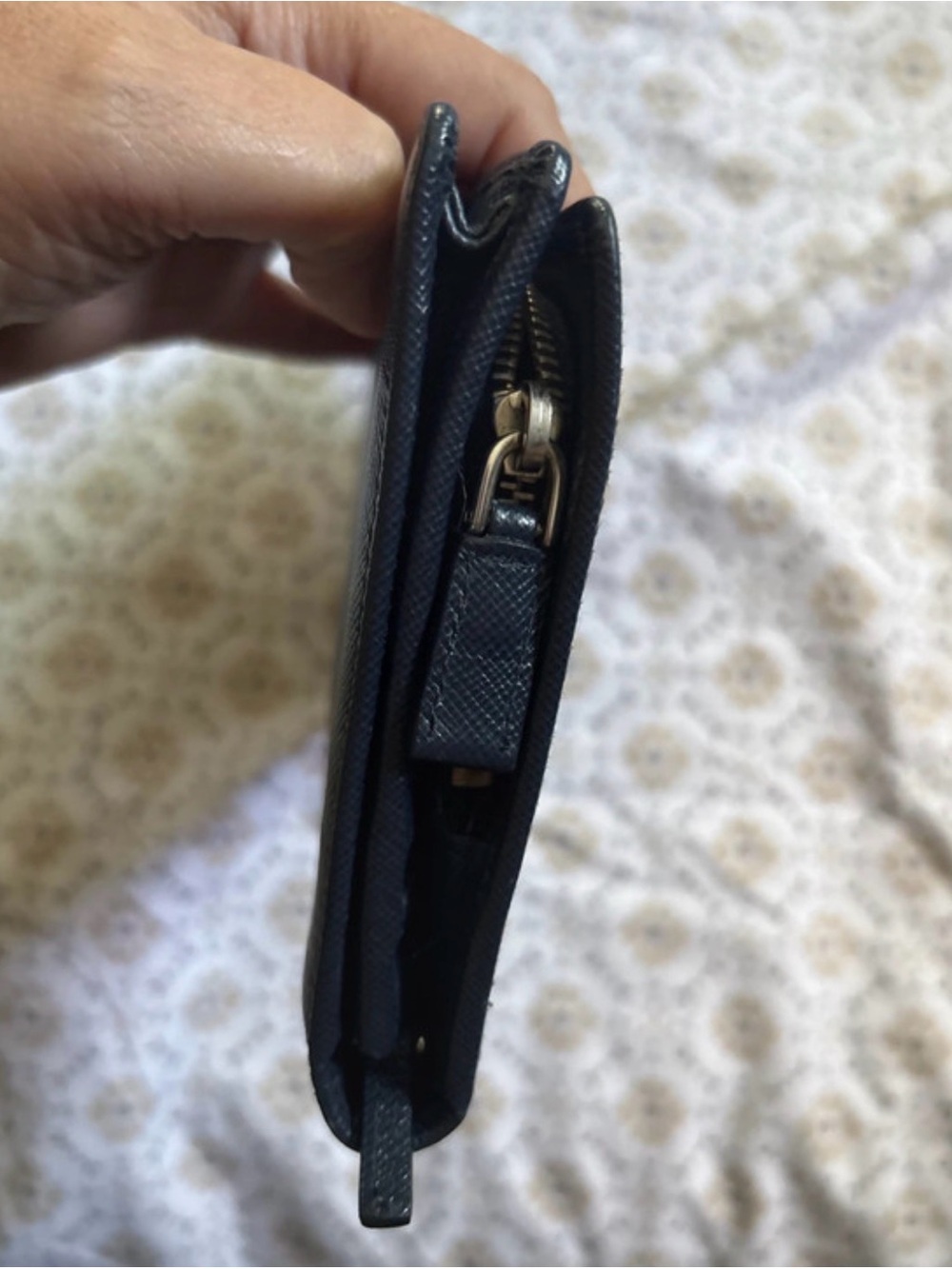 Prada travel wallet - Picture 7 of 9